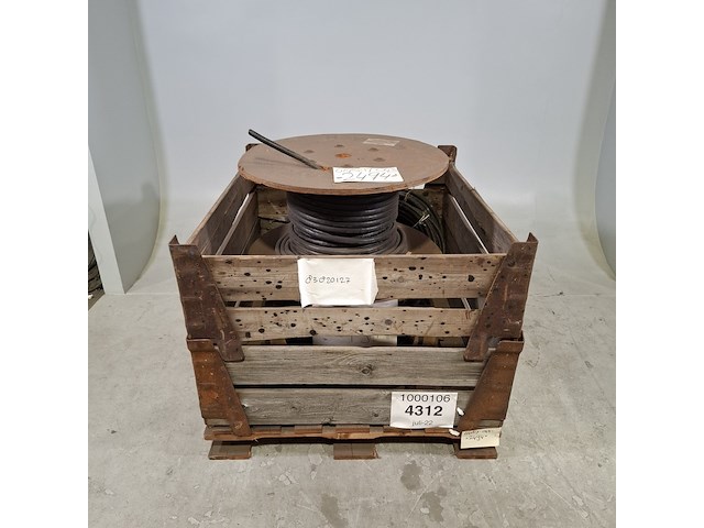 2x kabel op houten haspel, raycom - afbeelding 1 van  8