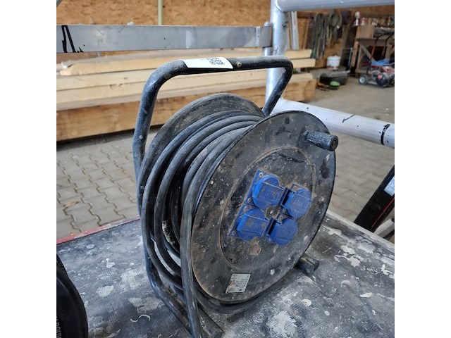 2x kabelhaspel 230v - afbeelding 2 van  3