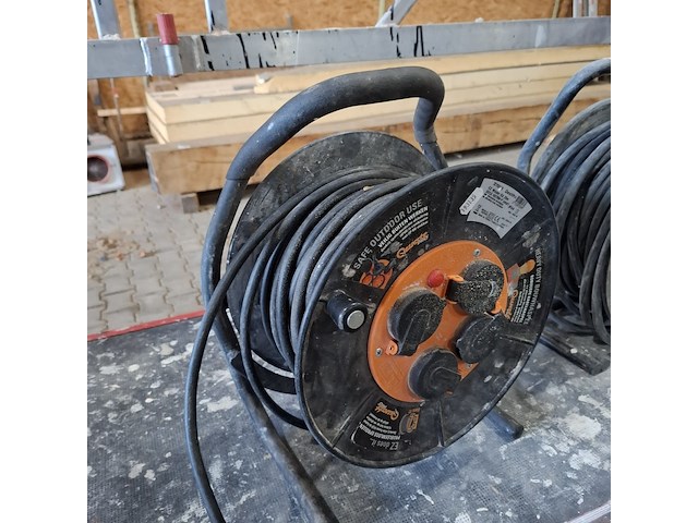 2x kabelhaspel 230v - afbeelding 3 van  3