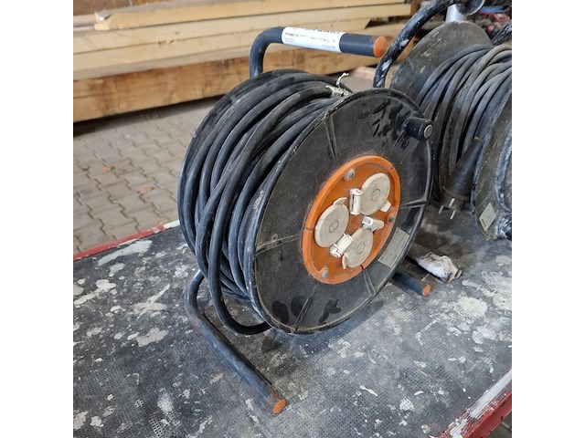 2x kabelhaspel 230v - afbeelding 3 van  3