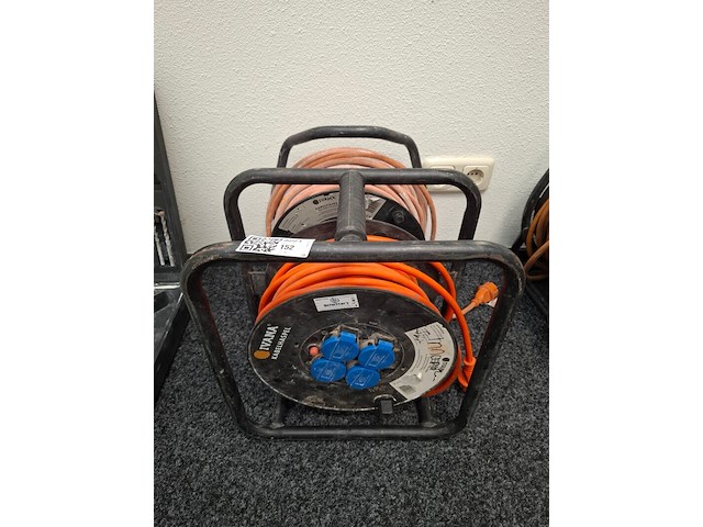 2x kabelhaspel 230v - afbeelding 1 van  3