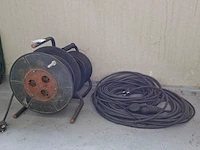2x kabelhaspel met verlengsnoer, 230v