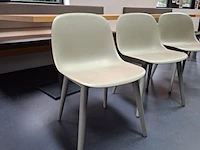 2x kantinetafel met 6x design stoel muuto - afbeelding 4 van  7