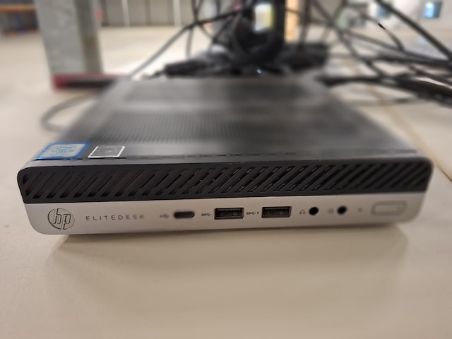 2x kantoorkast met computer en multimedia - afbeelding 4 van  8