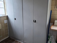 2x kantoorkast met inhoud