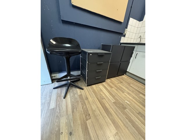 2x kast en barkruk kartell, zwart - afbeelding 2 van  6