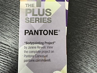 2x kleurenwaaier pantone, the plus series - afbeelding 4 van  5