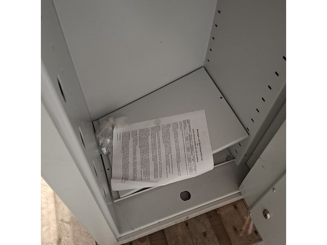 2x kluis, 2005 - afbeelding 2 van  13