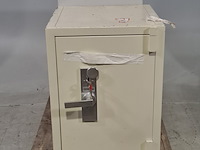 2x kluis, 2005 - afbeelding 1 van  13