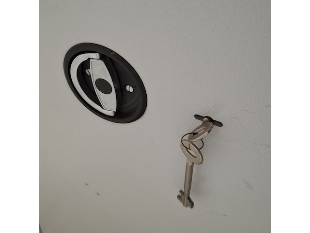 2x kluis, 2005 - afbeelding 11 van  13