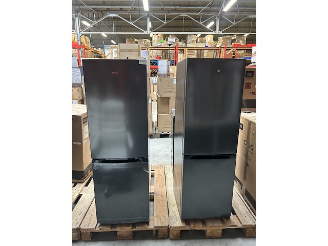 2x koel-vriescombinatie 117 liter chiq, cbm117l42 - afbeelding 1 van  8