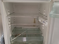 2x koelkast met wasmachine o.a. liebherr, indesit - afbeelding 2 van  10