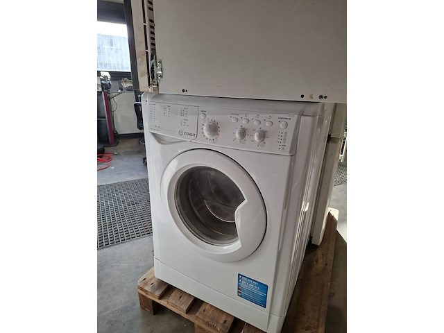 2x koelkast met wasmachine o.a. liebherr, indesit - afbeelding 4 van  10