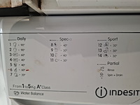 2x koelkast met wasmachine o.a. liebherr, indesit - afbeelding 6 van  10