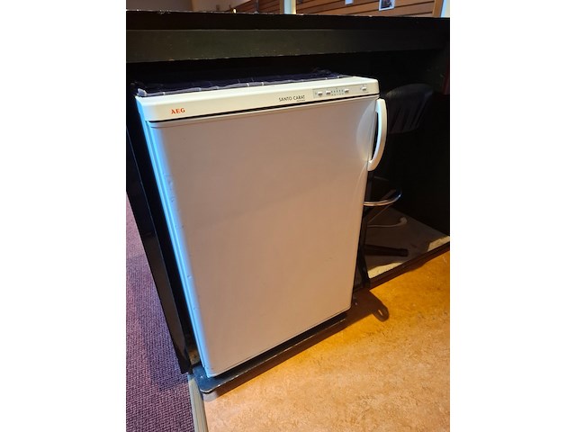 2x koelkast, tafelmodel aeg en zanussi, santo en zt175rm - afbeelding 2 van  7