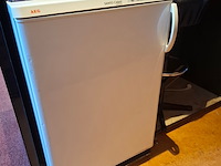 2x koelkast, tafelmodel aeg en zanussi, santo en zt175rm - afbeelding 2 van  7