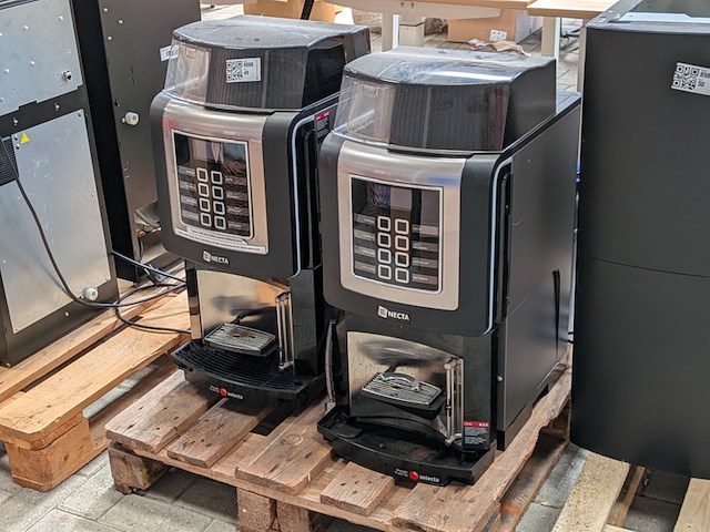 2x koffiemachine necta - afbeelding 1 van  8