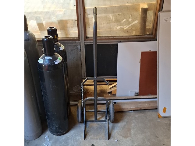 2x kooldioxide-en 2x azotefles - afbeelding 5 van  6