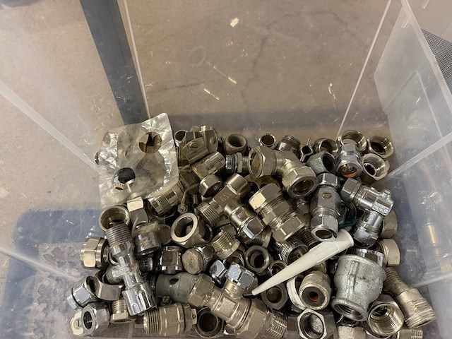 2x krat met knelkoppelingen - afbeelding 2 van  6