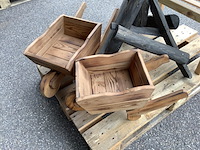 2x kruiwagens, 1x oppottafel, 1x vogelhuisje ed, licht bruin/bruin/zwart - afbeelding 3 van  8
