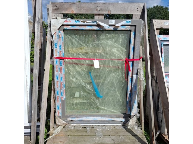 2x kunststof draai-kiepraam - afbeelding 1 van  4
