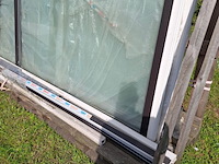 2x kunststof kozijn met glas - afbeelding 3 van  5