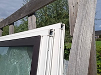 2x kunststof kozijn met glas - afbeelding 4 van  5