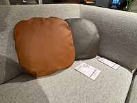 2x kussen leolux, cosy cushiom, eart&auburn - afbeelding 1 van  4