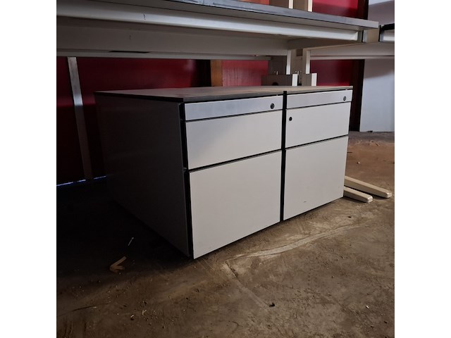 2x laboratorium werktafel - afbeelding 14 van  14