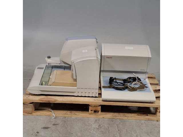 2x laboratoriumapparaat, o.a thermo, o.a histostar - afbeelding 1 van  19