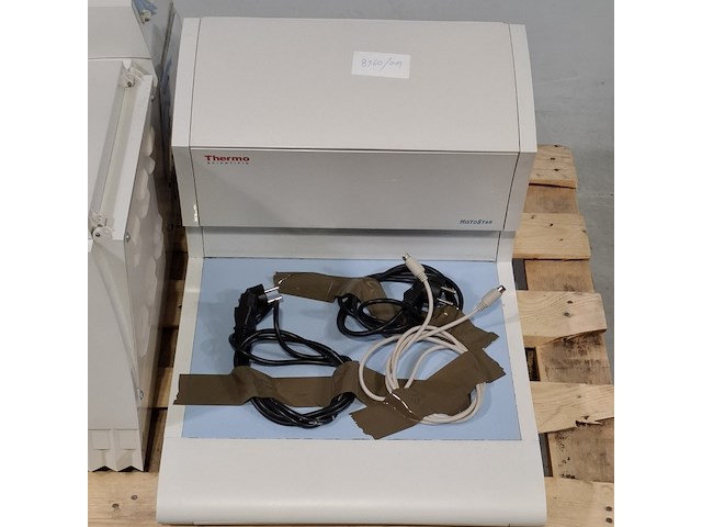 2x laboratoriumapparaat, o.a thermo, o.a histostar - afbeelding 12 van  19