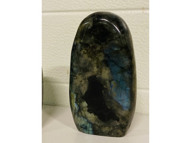 2x labradoriet gepolijste vrije vormen - afbeelding 5 van  5