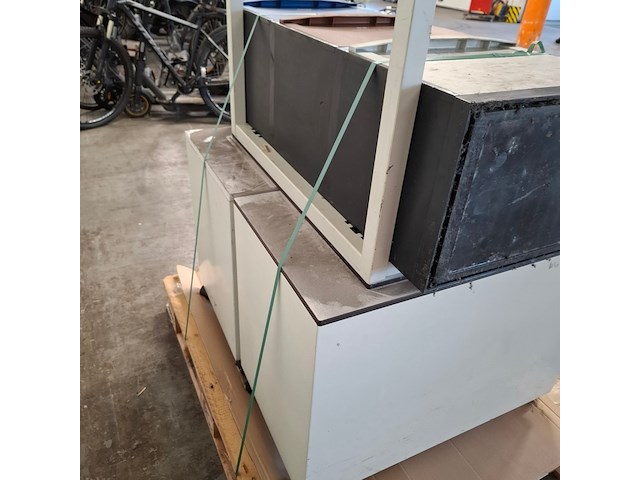 2x ladeblok, tafel en afvakbak - afbeelding 7 van  7