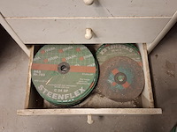 2x ladekast met inhoud - afbeelding 2 van  9