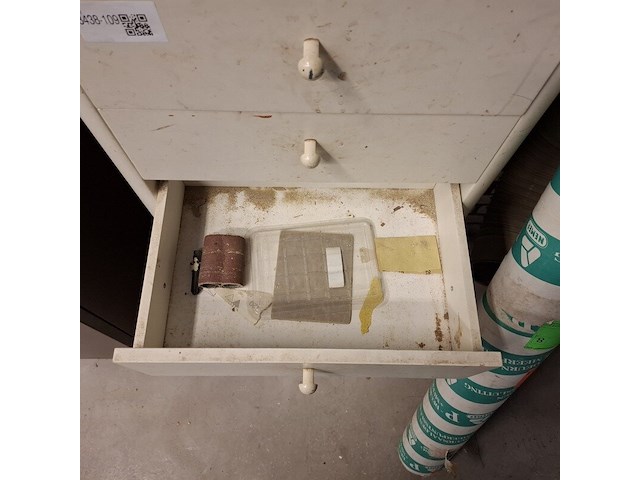 2x ladekast met inhoud - afbeelding 7 van  9