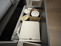 2x ladenkast met inhoud - afbeelding 3 van  9