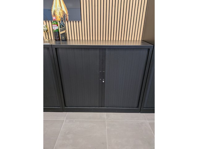 2x lameldeurkast met inhoud - afbeelding 10 van  17