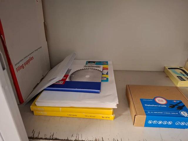 2x lameldeurkast met inhoud - afbeelding 17 van  22