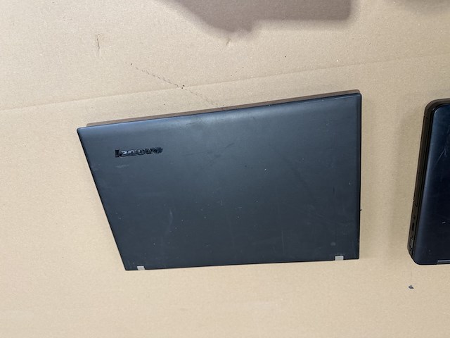 2x laptop, dell en lenovo - afbeelding 15 van  18