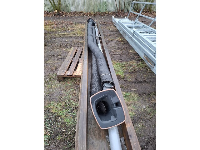 2x lasdamp afzuigbuis met bevestiging - afbeelding 1 van  6