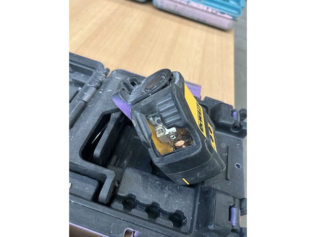 2x laser, 1x boor in koffer, dewalt - afbeelding 8 van  8