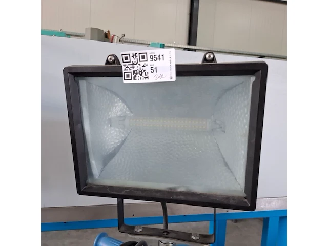 2x led bouwlamp op statief - afbeelding 3 van  5