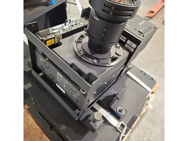 2x led projector, christie, matrix stim - afbeelding 7 van  15