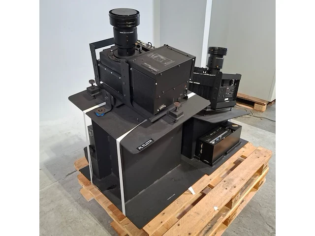 2x led projector, christie, matrix stim - afbeelding 5 van  12