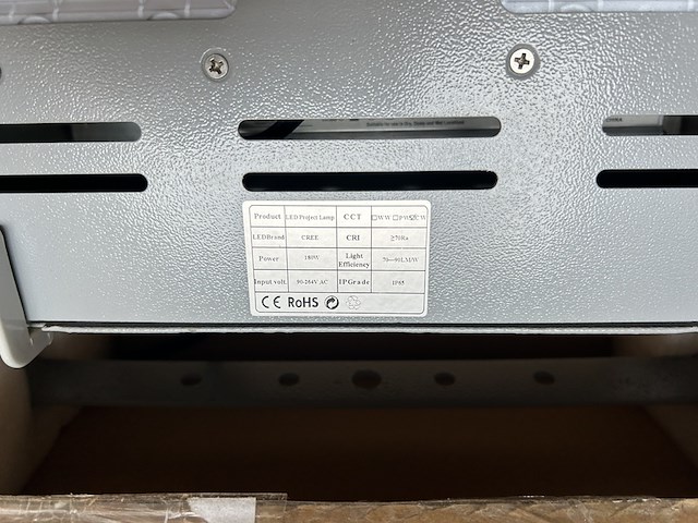 2x led schijnwerper 180w 230 volt - afbeelding 5 van  5