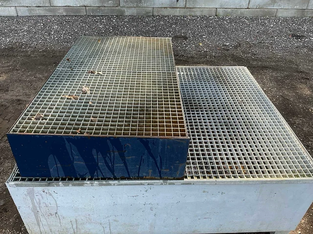 2x lekbak overige werkplaatsinventaris - afbeelding 5 van  5