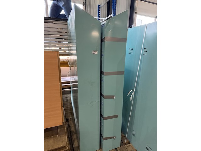 2x lockers, grijs/lichtblauw - afbeelding 1 van  2