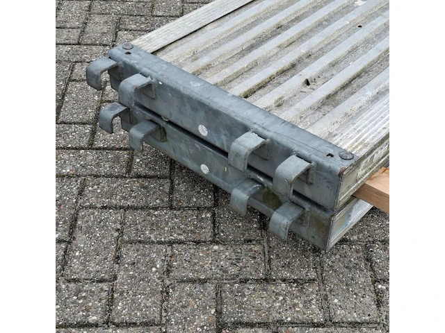 2x loopbrug layher - afbeelding 4 van  6