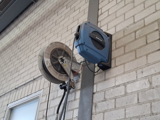 2x luchthaspel en 2x stroomhaspel o.a. nedermann - afbeelding 2 van  4