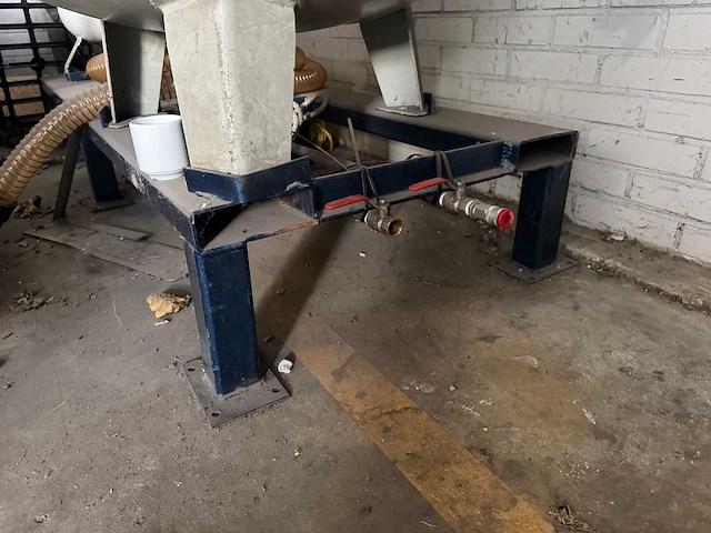 2x luchttank met onderstel - afbeelding 8 van  13